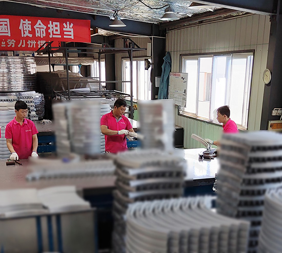 拉彎加工廠家垂范強化合規(guī)管理，盛達拉彎北京拉彎廠喜迎二十大！