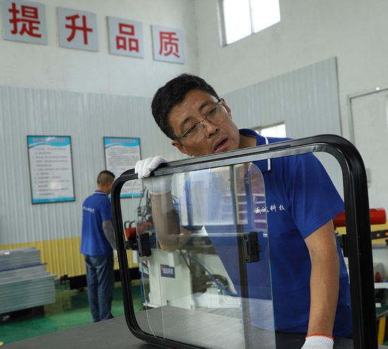 北京拉彎廠：專業(yè)從事型材拉彎與工藝研究，打造高精度、高質(zhì)量的拉彎產(chǎn)品