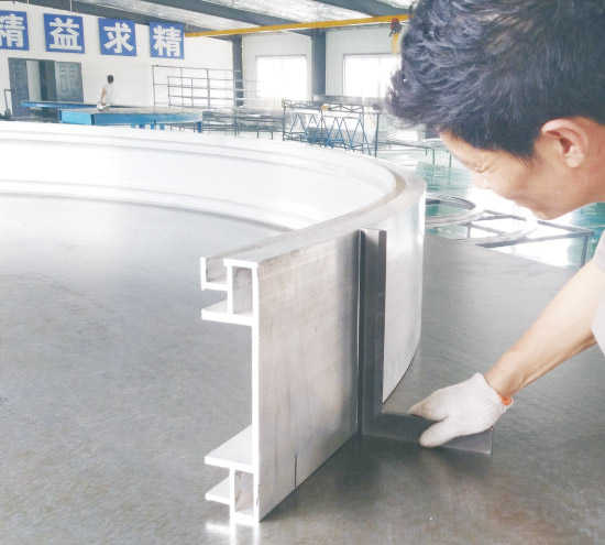 石家莊拉彎加工廠：為客戶提供優(yōu)質(zhì)的產(chǎn)品、良好的技術(shù)支持、健全的售后服務(wù)